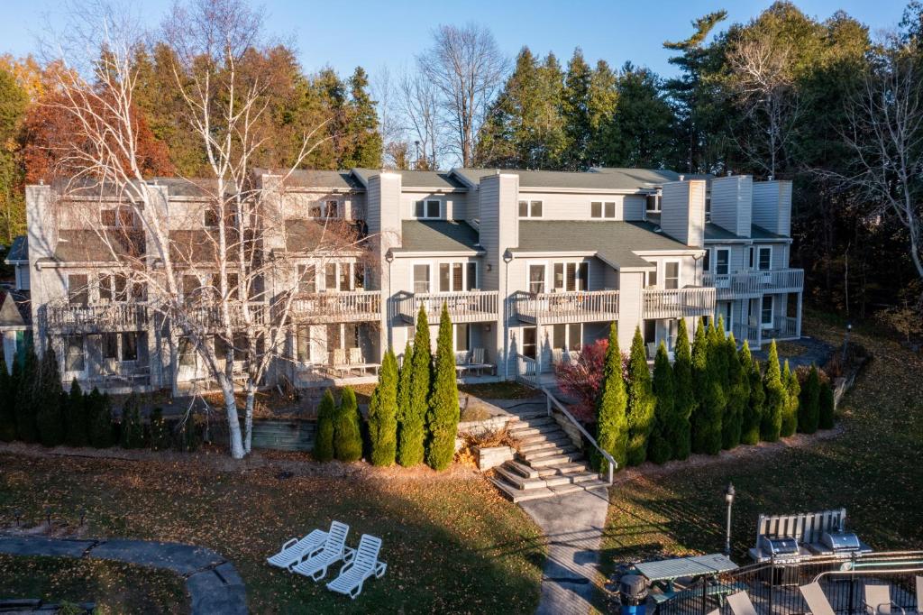 Evergreen Hill Condominiums photo