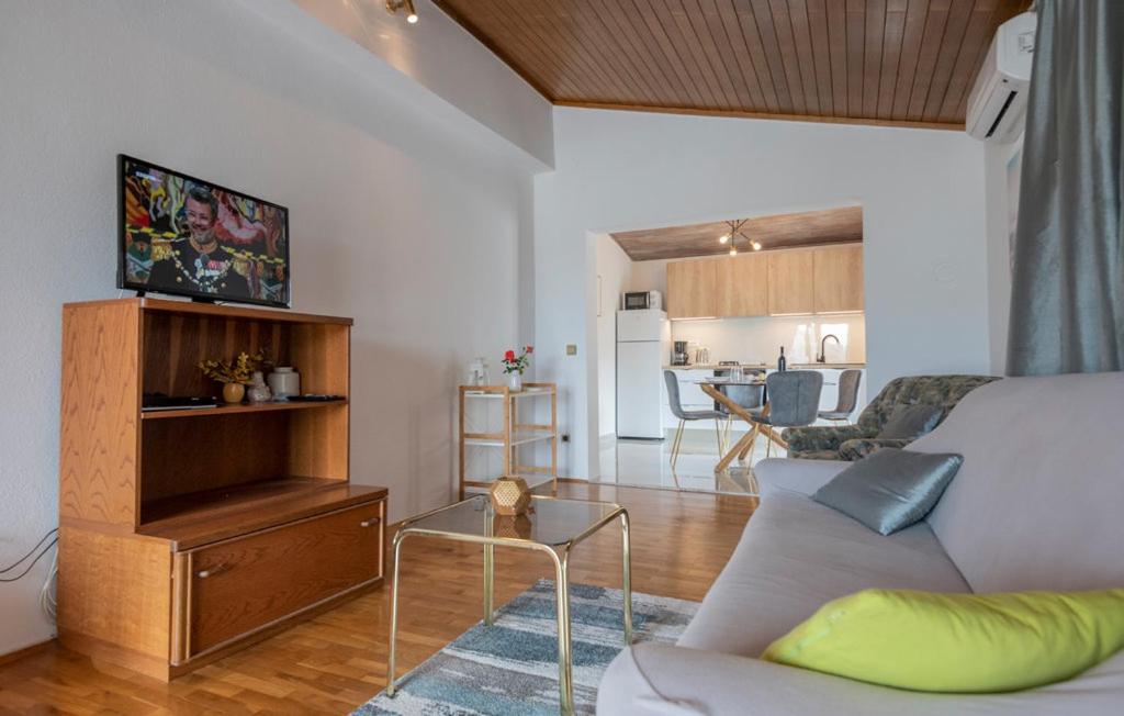 Kuchyňa alebo kuchynka v ubytovaní Panoramico apartment, private jacuzzi