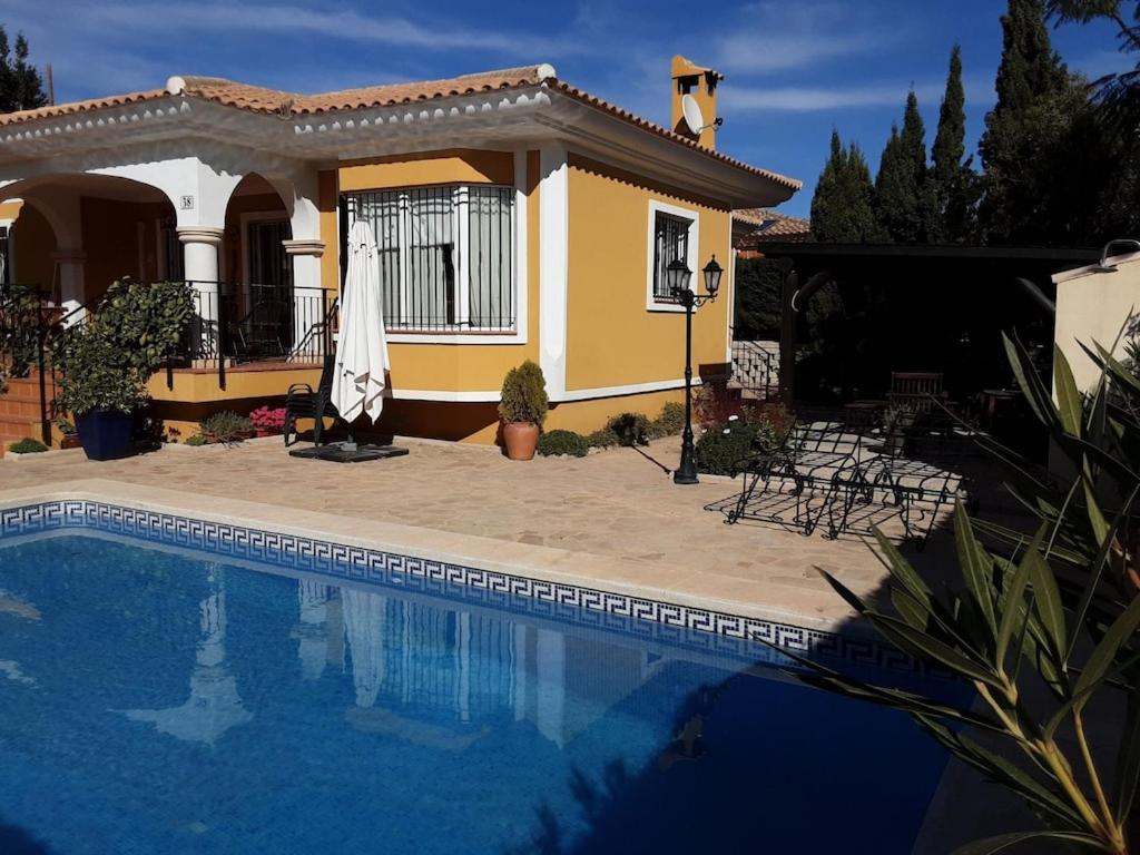 Los Naranjos, Alicante – Updated 2023 Prices