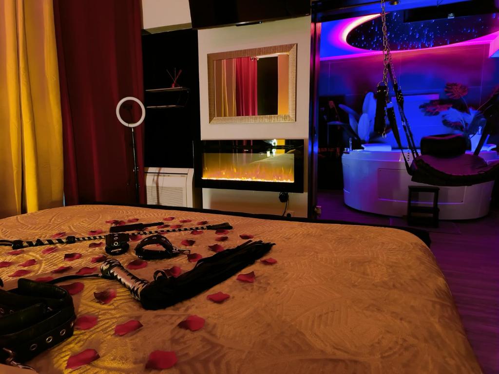 La Loveroom Bdsm Luxe Des Désirs De Nice