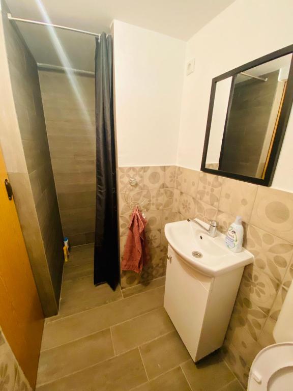 Vikend na Ozrenu - Haus Mit Zwei Schlafzimmern