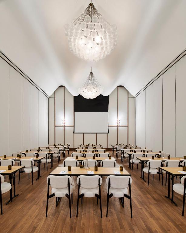 Virgin Hotels Dallas photo