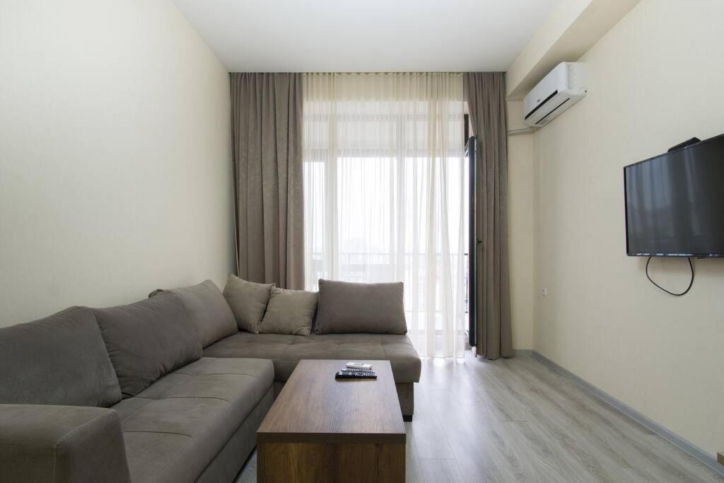 تصویر اتاق‌های Heart of Ortachala- 2Bedrooms with open view - تصویر ۲