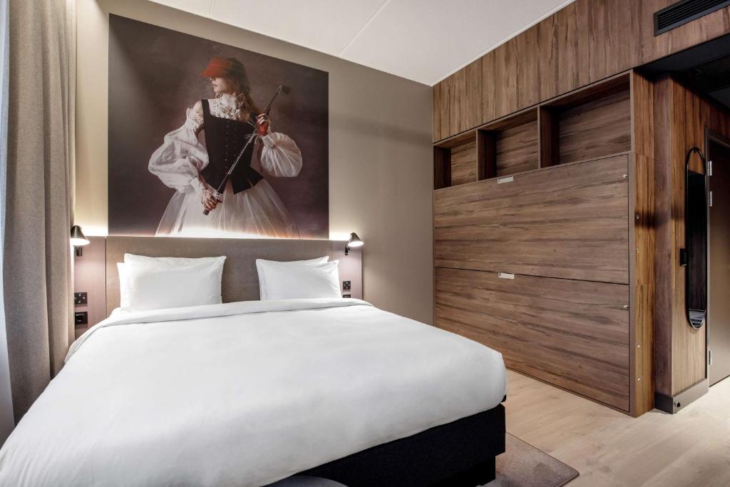 Postel nebo postele na pokoji v ubytování Radisson RED Oslo Økern