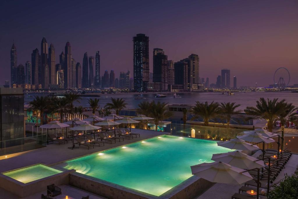 Radisson Beach Resort Palm Jumeirah, Dubaï – Tarifs 2024