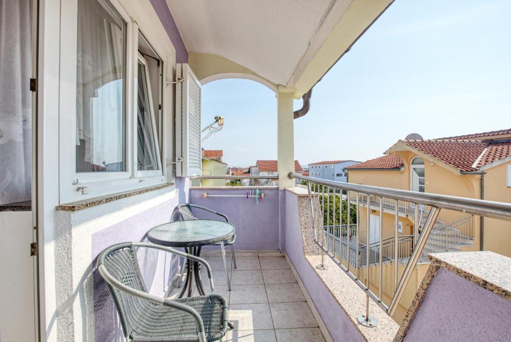 Balkón nebo terasa v ubytování Apartments with a parking space Vodice - 6178