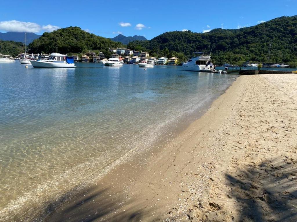 Φυσικό τοπίο κοντά σε αυτή η παραθεριστική κατοικία