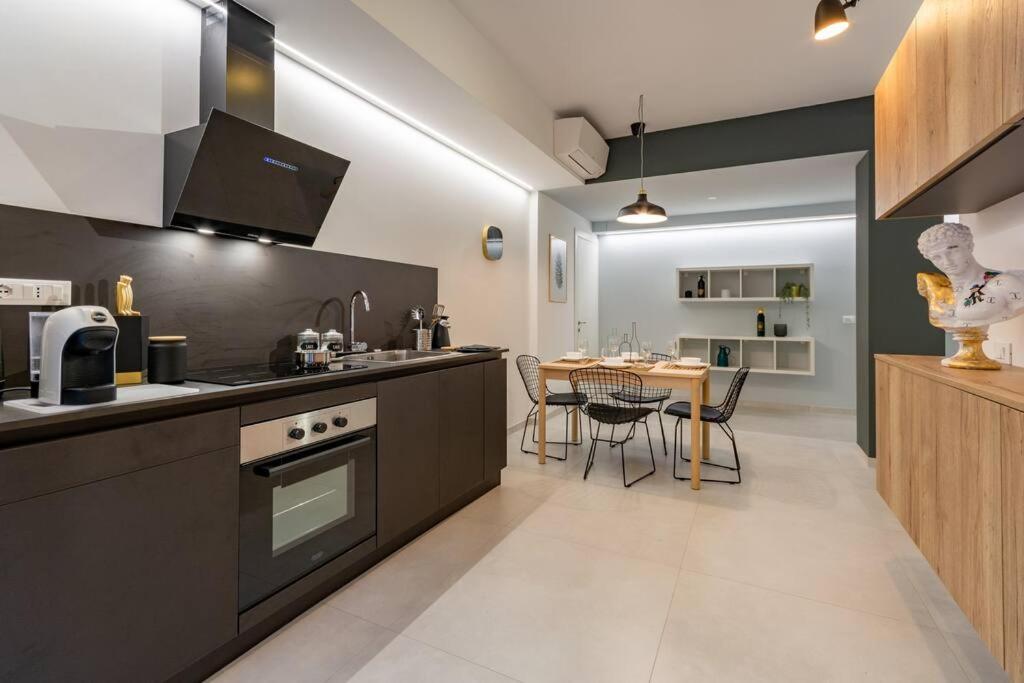A kitchen or kitchenette at Battle Kitchen Loft