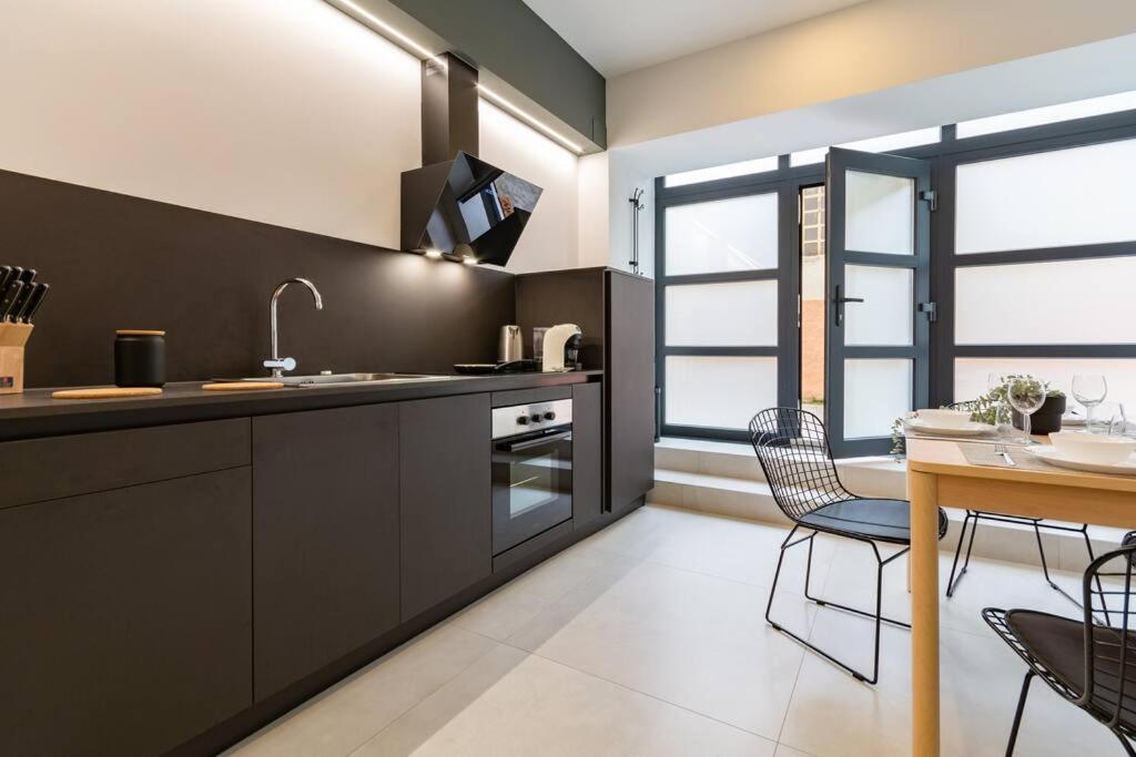 A kitchen or kitchenette at Battle Kitchen Loft