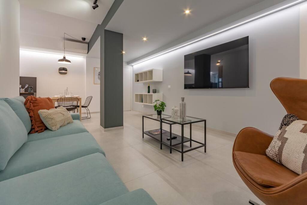 A seating area at Battle Kitchen Loft