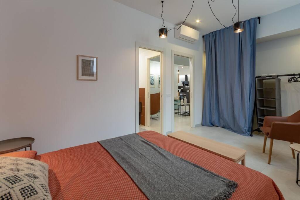 A bed or beds in a room at Battle Kitchen Loft