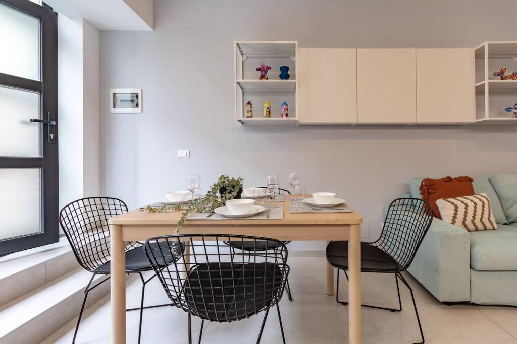 A seating area at Battle Kitchen Loft