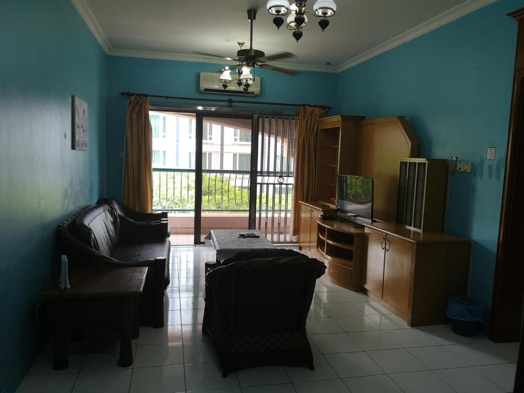 Köök või kööginurk majutusasutuses Marina Court KK City Homestay