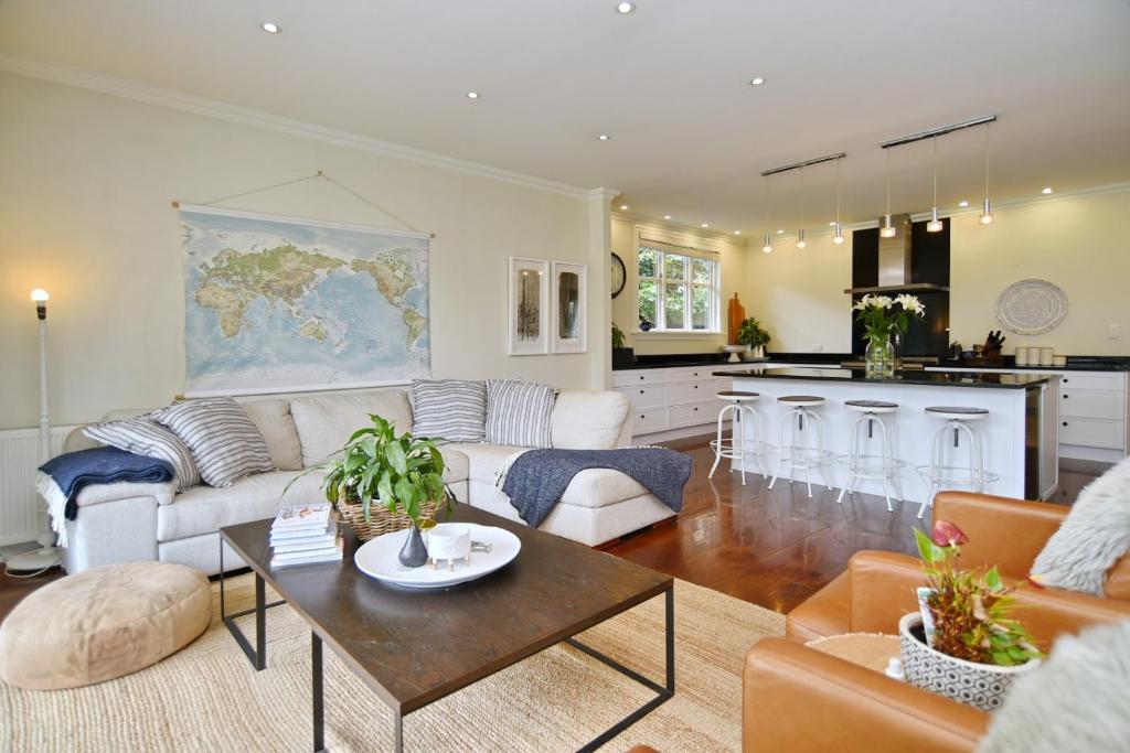 Paterson House Christchurch Holiday Homes, Christchurch Updated