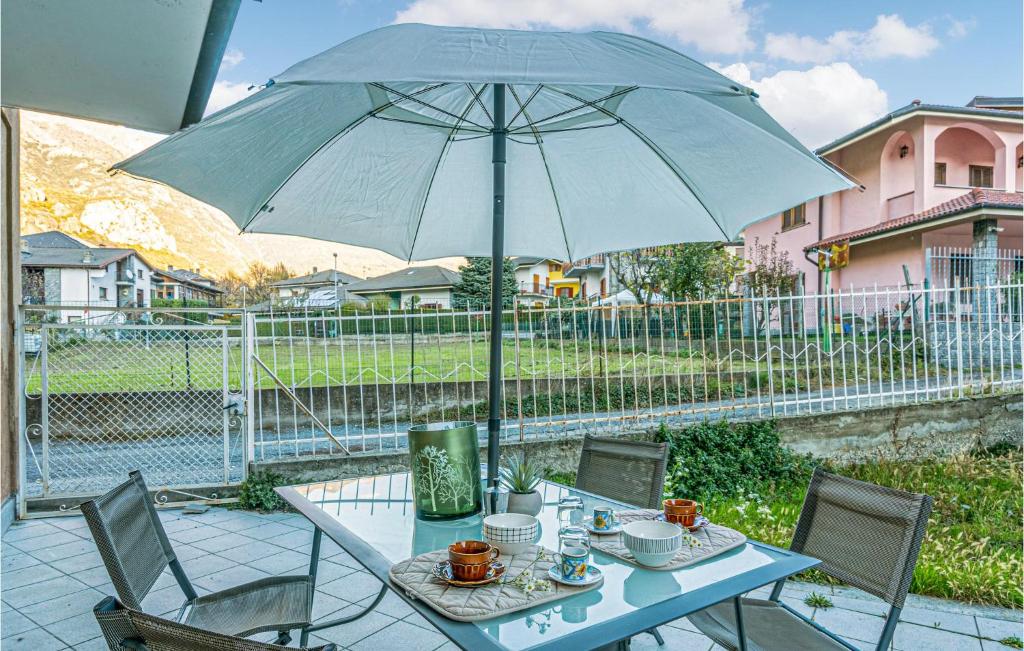 Patio alebo iná vonkajšia časť ubytovania Nice Apartment In Chatillon With Wifi
