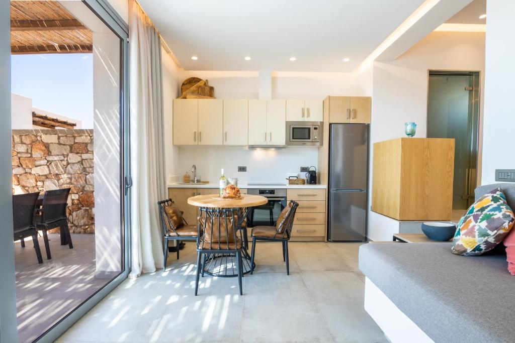 Kuchyňa alebo kuchynka v ubytovaní Isanema Villas