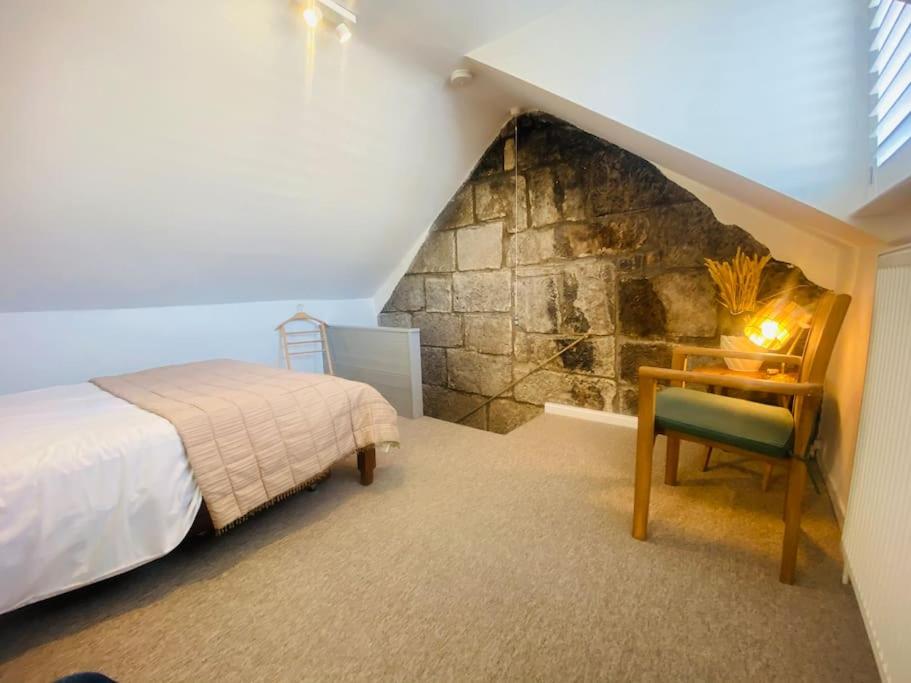 Легло или легла в стая в Foundry Cottage