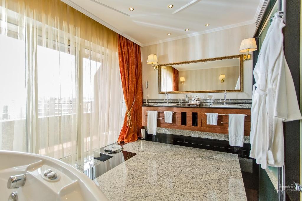 Koupelna v ubytování Grand Hotel Pomorie - Medical spa