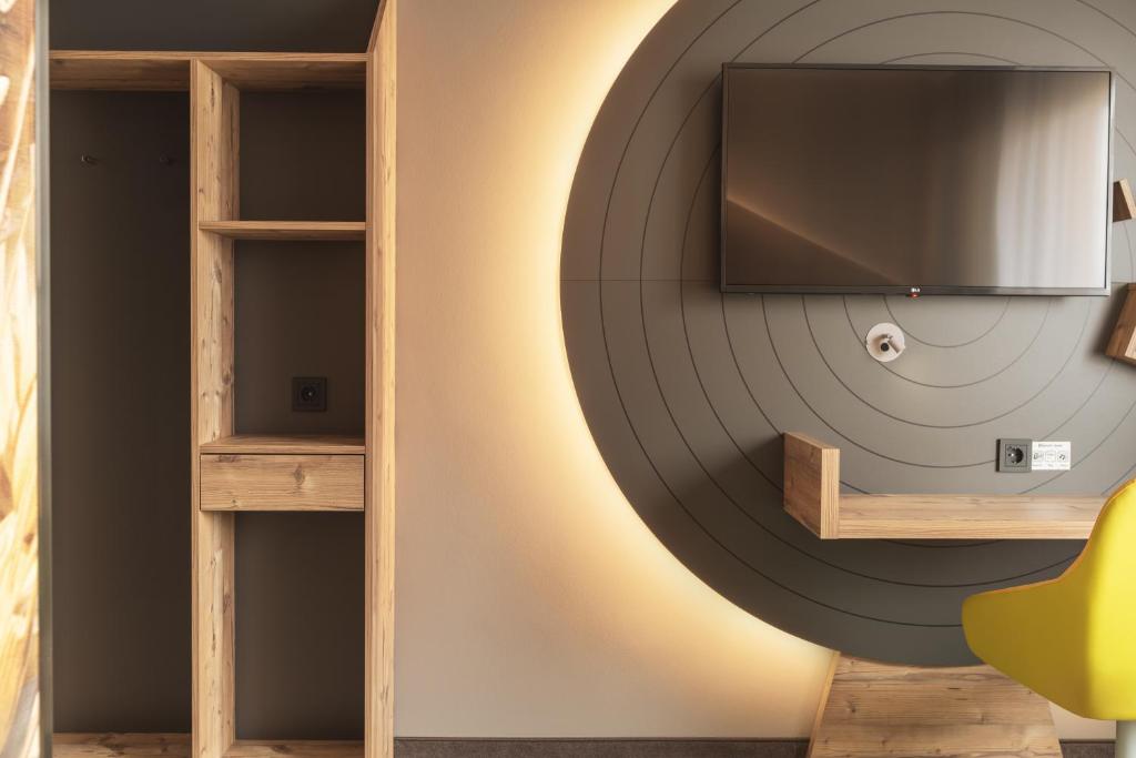 Holiday Inn - the niu, Mill Cologne Mülheim by IHG - Resim 7