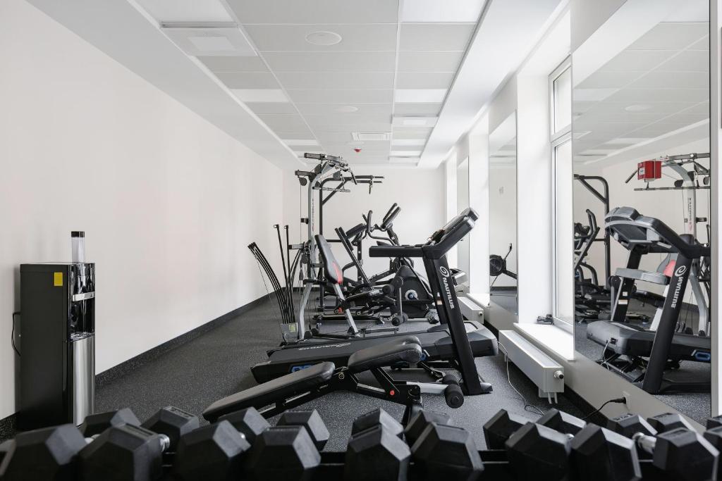 Fitness centrum a/nebo fitness zařízení v ubytování VICTORIA Hotel Klaipėda