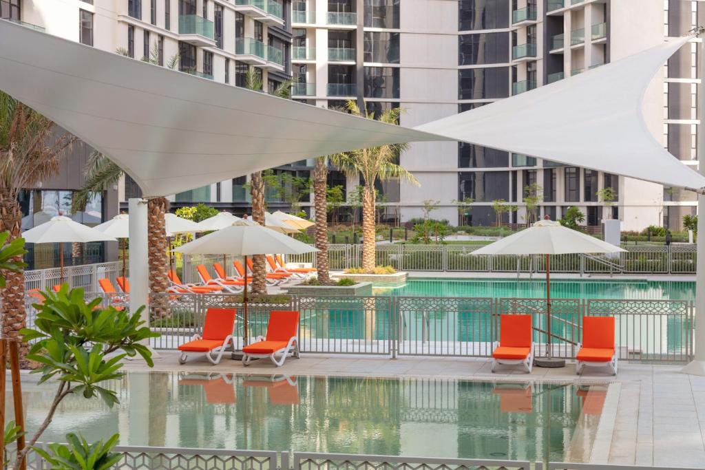 Bazén v ubytování Expo Village Serviced Apartments nebo v jeho okolí