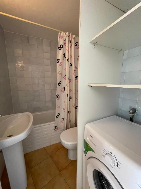Kúpeľňa v ubytovaní Alpen1 Peñiscola Residencial