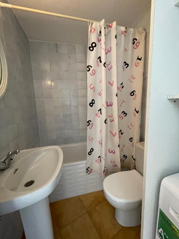 Kúpeľňa v ubytovaní Alpen1 Peñiscola Residencial