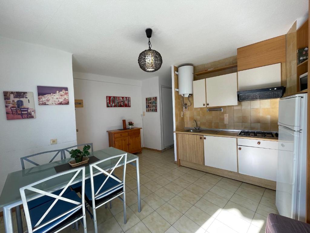 Kuchyňa alebo kuchynka v ubytovaní Alpen1 Peñiscola Residencial