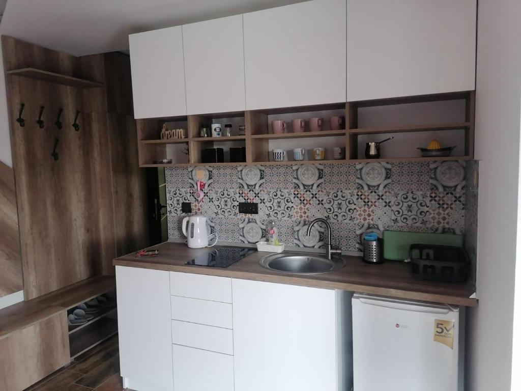 A kitchen or kitchenette at Studio Sweet Diamond