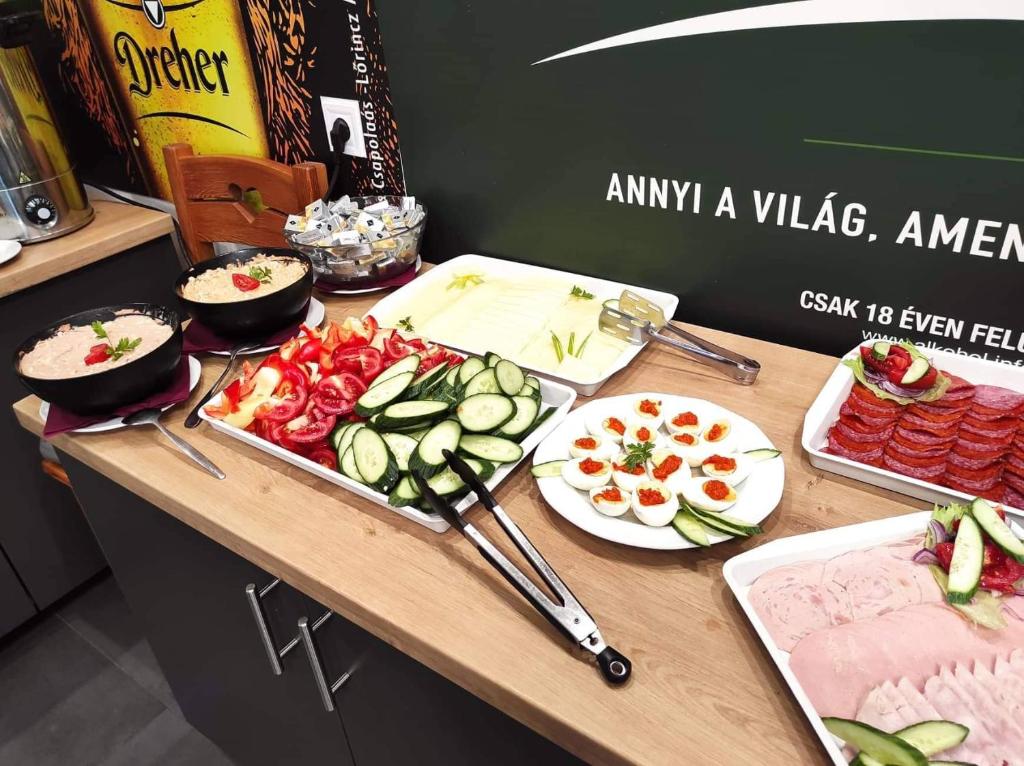 Jedlo v ubytovaní bed & breakfast alebo blízkom okolí