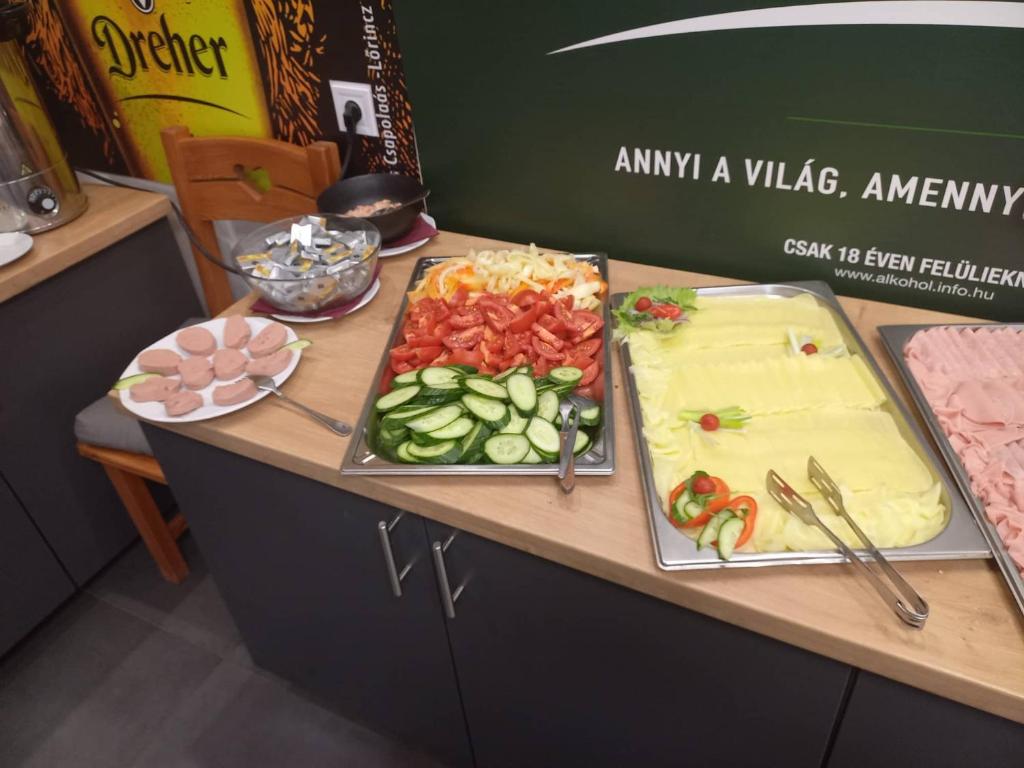 Jedlo v ubytovaní bed & breakfast alebo blízkom okolí