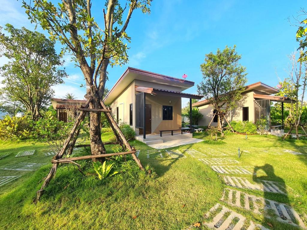 ปีกุนรีสอร์ท & Swimming pool (Pigoon Resort) - Triple Chambre Avec Salle De Bain Privée