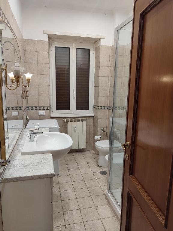 Kúpeľňa v ubytovaní Anna Roma House