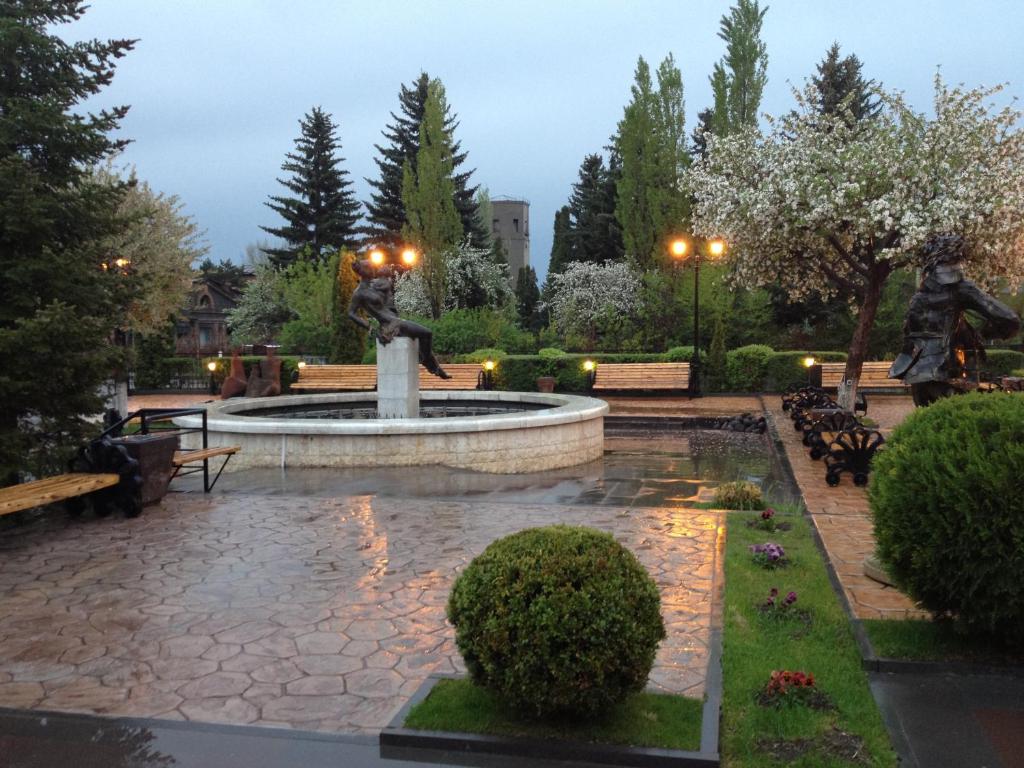 Zahrada ubytování Nane Hotel