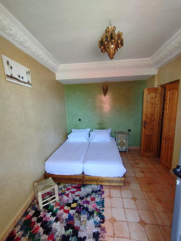 Postel nebo postele na pokoji v ubytování Chillax room salon 2P