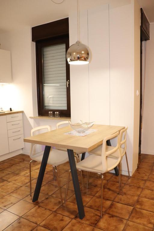 Fotografie z fotogalerie ubytování Apartments ZVEZDICA*** with garden v destinaci Zambratija