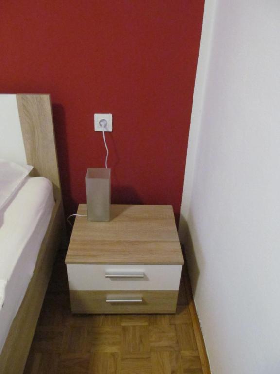 Postel nebo postele na pokoji v ubytování Apartments ZVEZDICA*** with garden