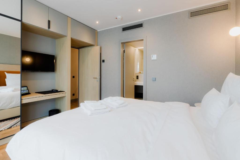 Fourty Three Luxury Serviced Apartments - Resim 40