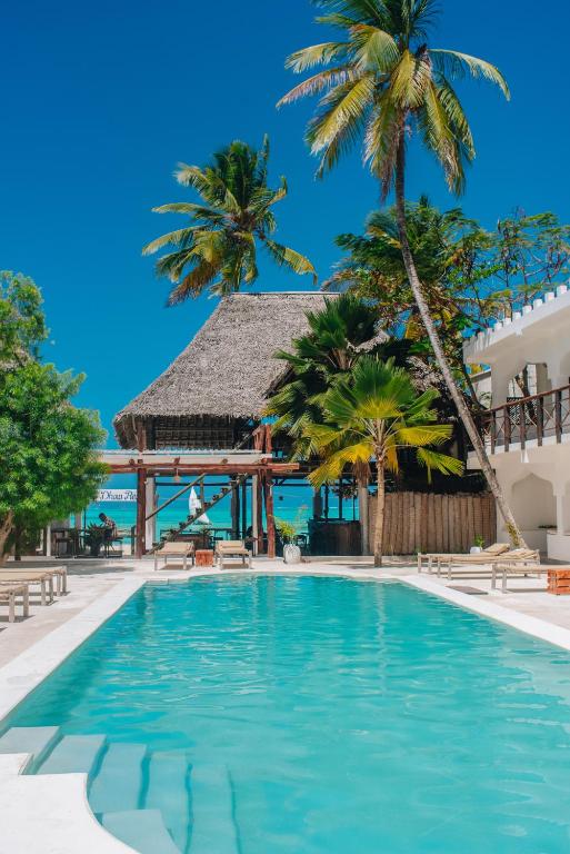 Bazén v ubytování Dhow Resort nebo v jeho okolí