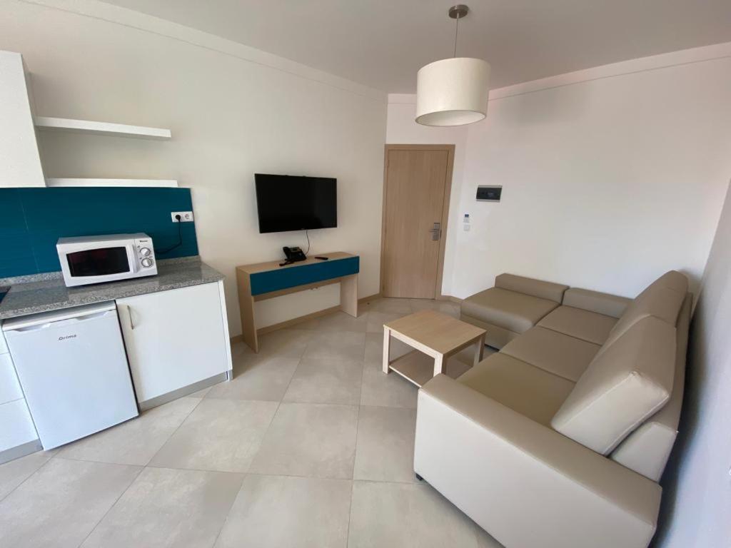 Kuchyň nebo kuchyňský kout v ubytování ApartHotel NhaTerra