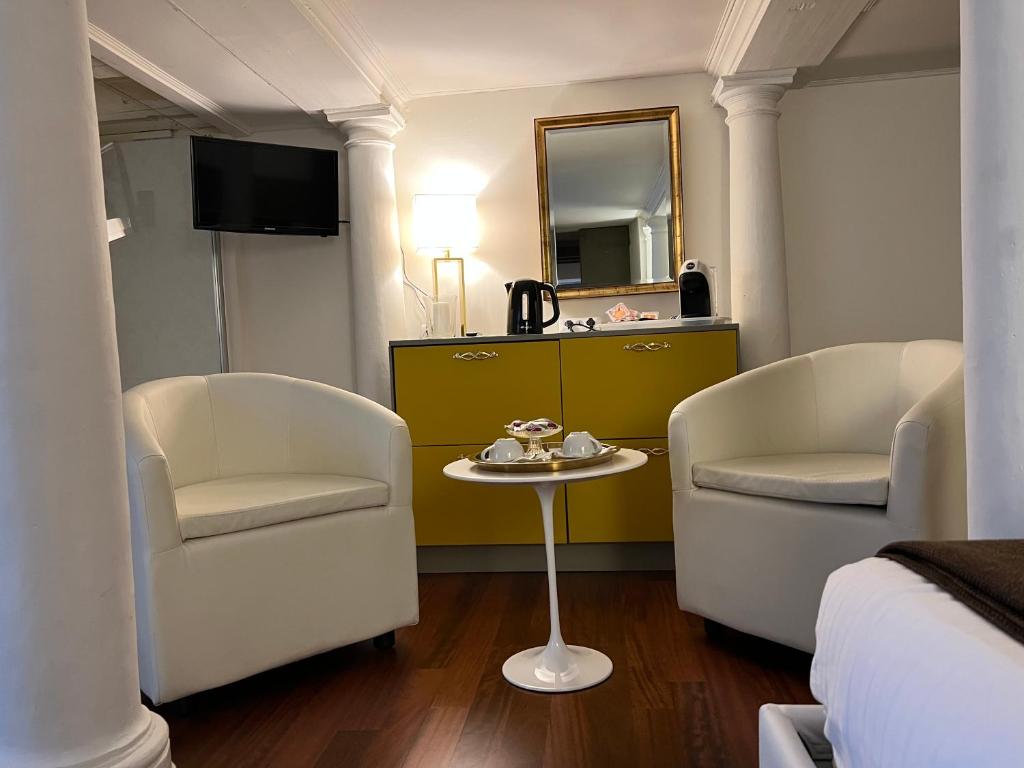 Cavour44 - Palazzo Canossa - 1