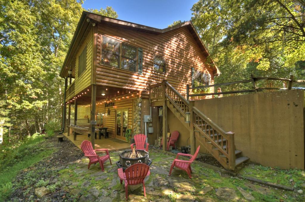 Twin Creeks Cuddleup, Copperhill (updated prices 2024)