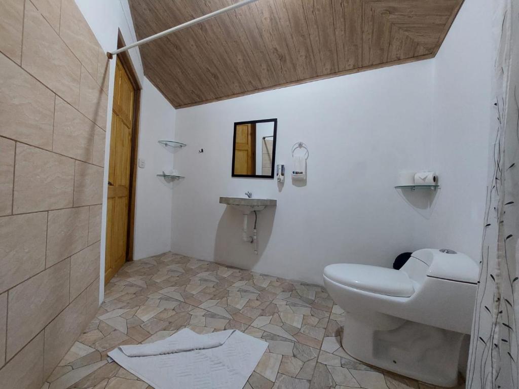 Koupelna v ubytování Casa THIREMA Tortuguero