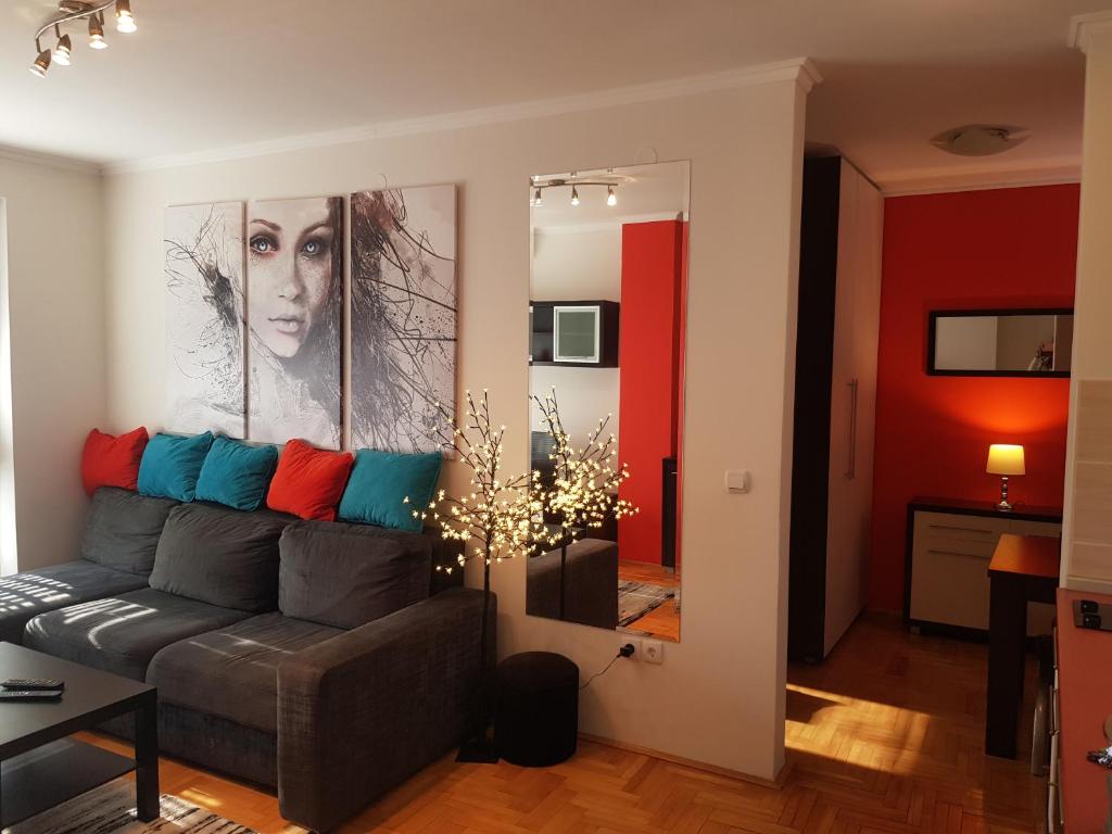 Posezení v ubytování Rajiceva 5- apartman sa prostranom terasom i garaznim mestom