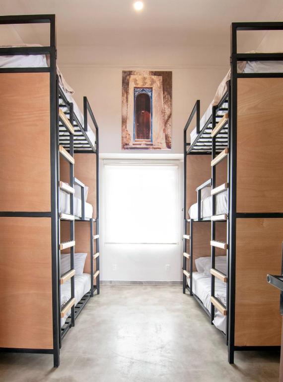 Palanda nebo palandy na pokoji v ubytování Casa Irake