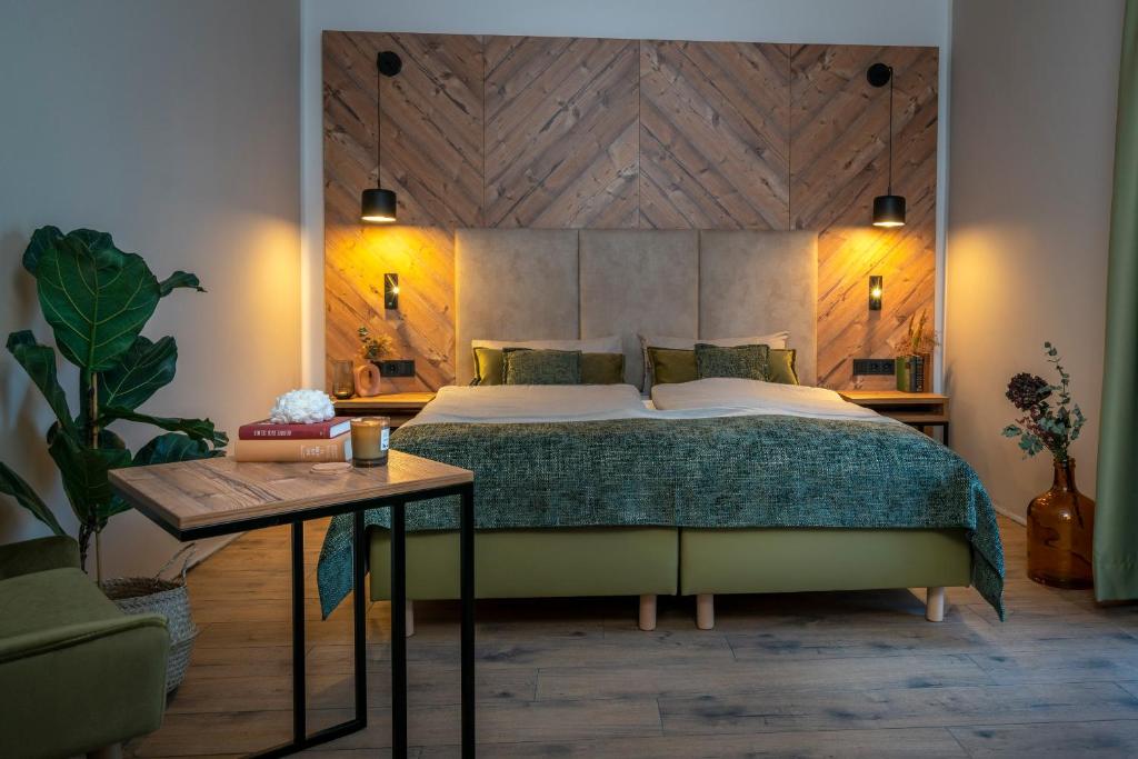 Feinheit Hotel & Restaurant, Tor zu Hunsrück und Mittelrhein! Mit Sauna Hot Tub und Gartensuite - Deluxe Tweepersoonskamer