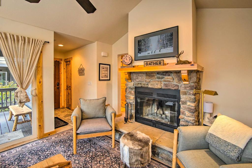 Foto dalla galleria di Comfortable Ronald Condo Near Cle Elum Lake! a Ronald