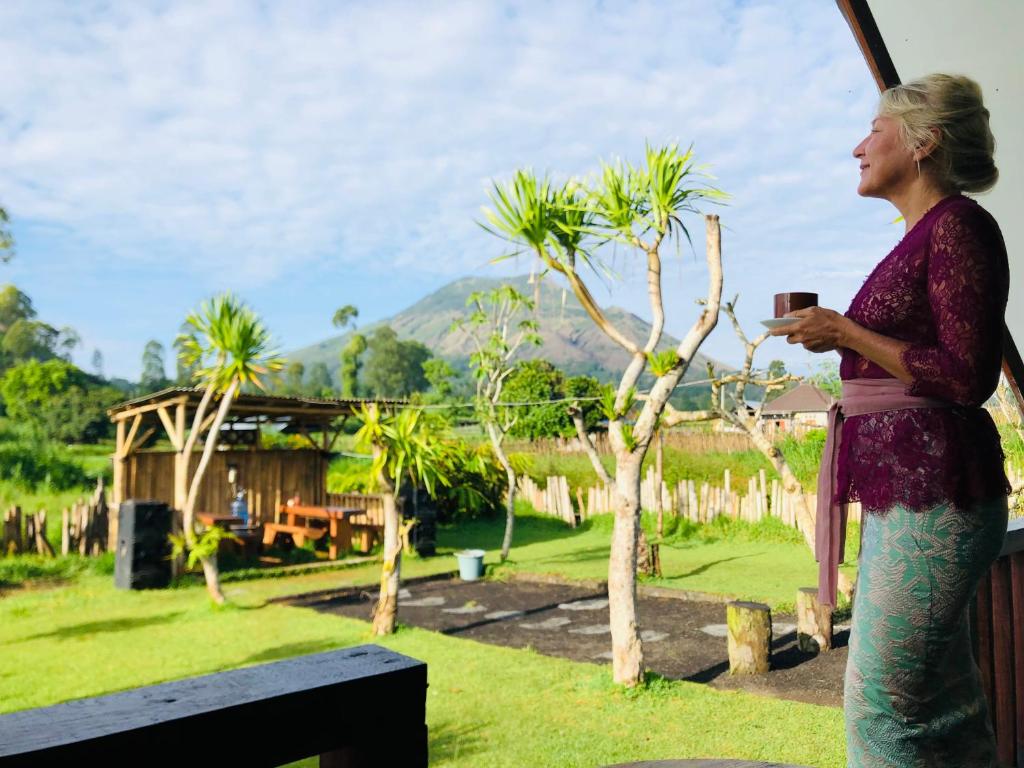 Batur Homestay and Lodge - Deluxe Double Room With Bath