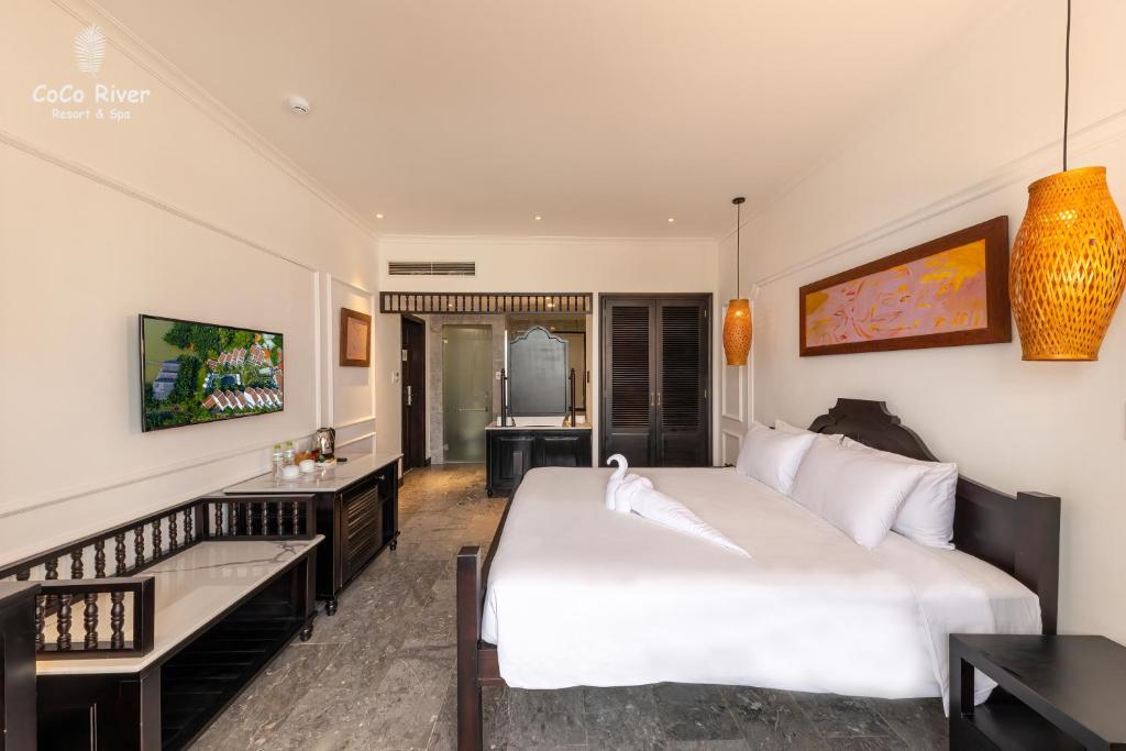 Phòng Deluxe Giường Đôi Nhìn Ra Hồ Bơi