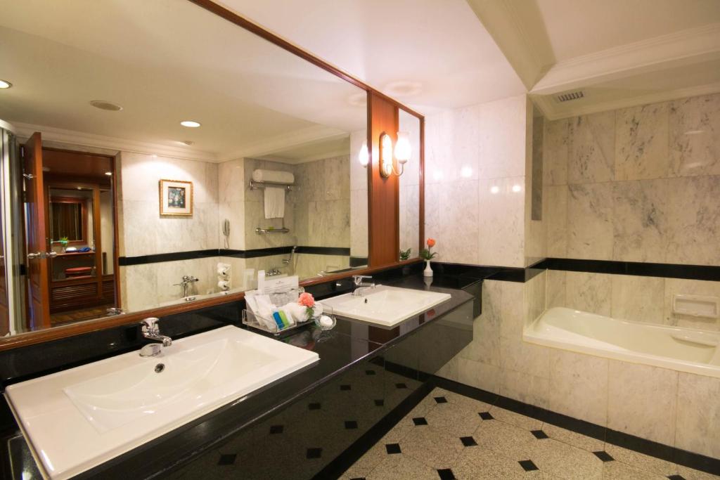 Golden Tulip Sovereign Hotel Bangkok - Resim 45
